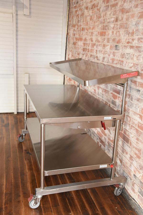Pedigo CDS-3060 Space Station Central Supply Work Table and Pedigo CDS-3060-DD Space Station Table Cover — photo 2